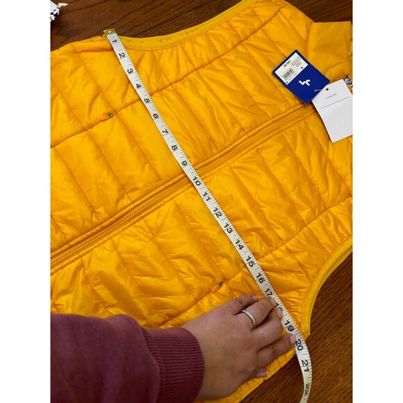 NWT Joy Lab Yellow/Gold Puffer Vest- Size M (small snag) - Picture 4 of 6